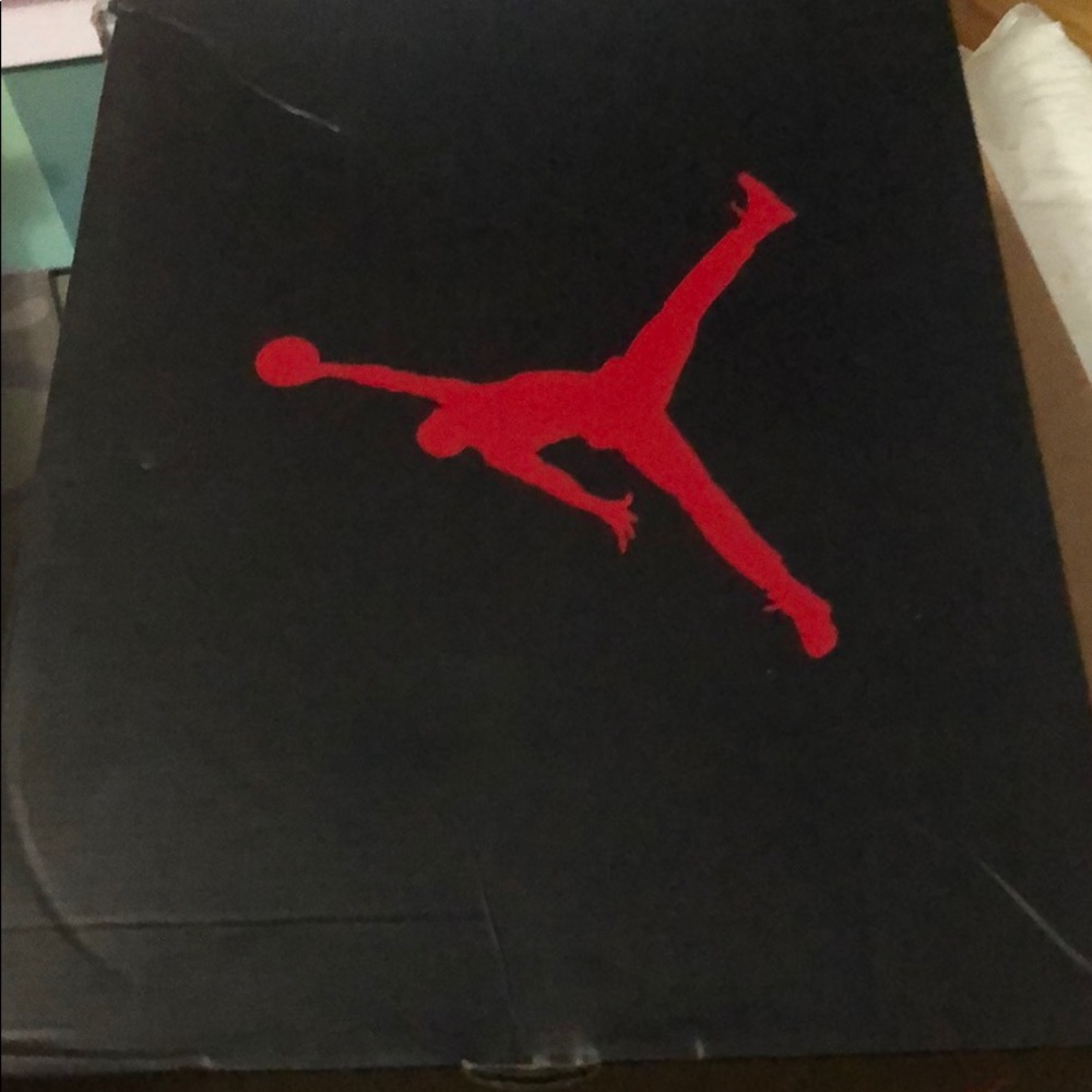 - Sneakers - Picture 5 of 5